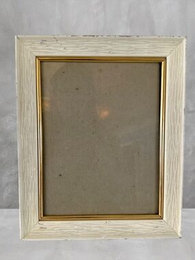 VINTAGE ETCHED WOOD FRAME BRASS LINER GOLD WHITE FITS 8X10 MCM